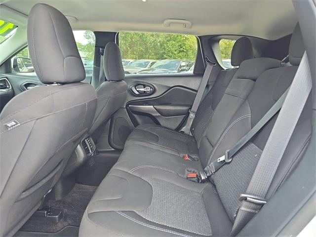 used 2019 Jeep Cherokee car, priced at $16,995