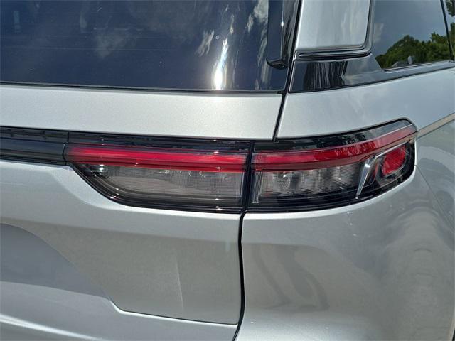 used 2024 Jeep Grand Cherokee car, priced at $39,995