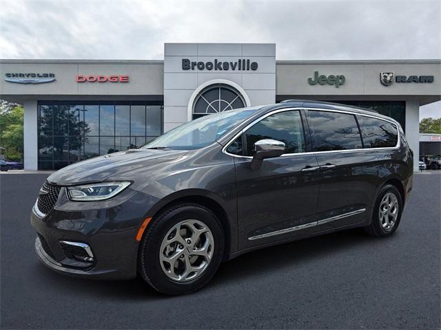 used 2022 Chrysler Pacifica car, priced at $27,501