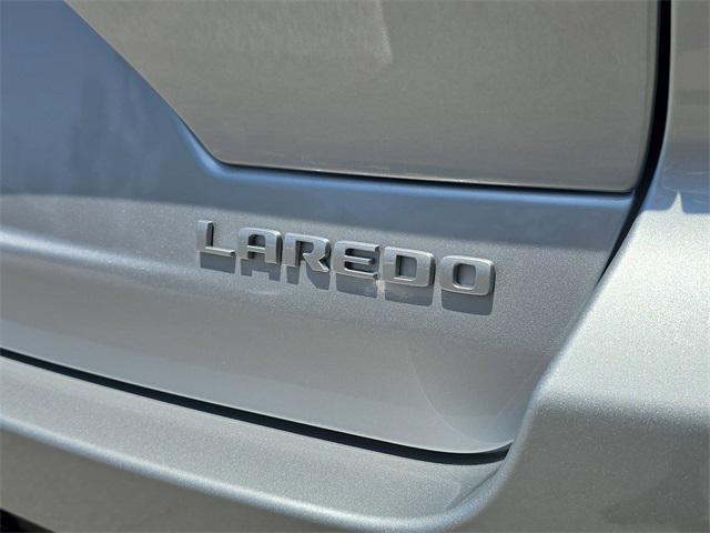 new 2025 Jeep Grand Cherokee car, priced at $40,098