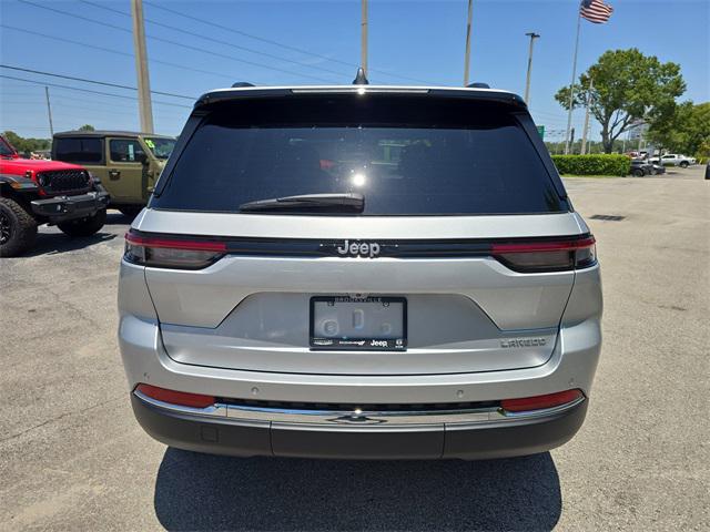 new 2025 Jeep Grand Cherokee car, priced at $40,098
