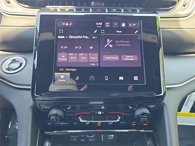 new 2025 Jeep Grand Cherokee car, priced at $40,098
