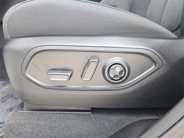 new 2025 Jeep Grand Cherokee car, priced at $34,592