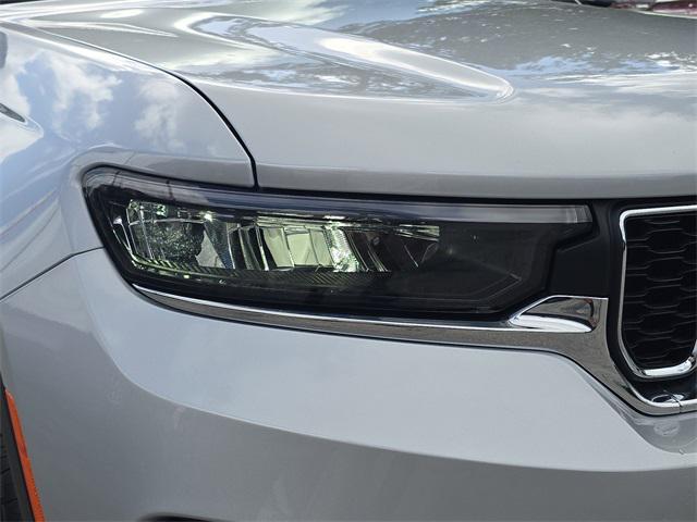 new 2025 Jeep Grand Cherokee car, priced at $34,592