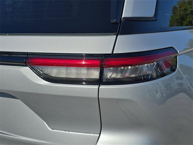 new 2025 Jeep Grand Cherokee car, priced at $38,374