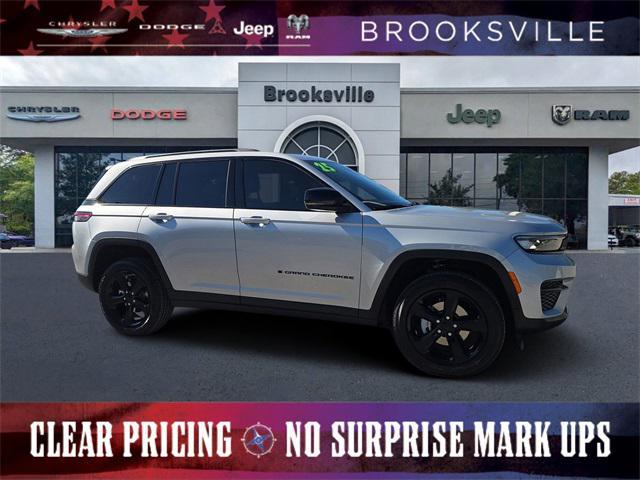 new 2025 Jeep Grand Cherokee car, priced at $38,374