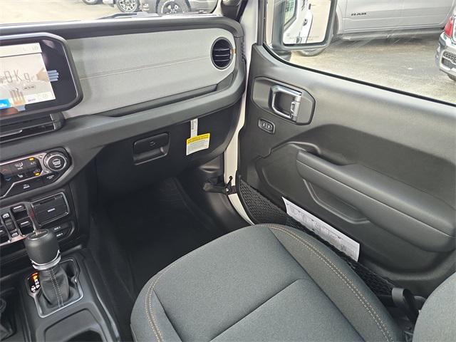 new 2025 Jeep Gladiator car, priced at $48,623