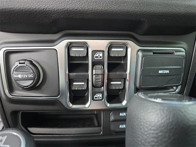 new 2025 Jeep Gladiator car, priced at $48,623