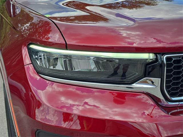 used 2024 Jeep Grand Cherokee car, priced at $43,090