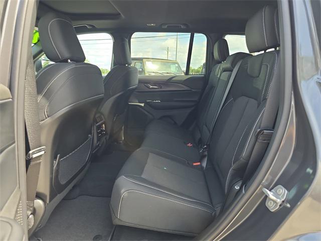 new 2025 Jeep Grand Cherokee car, priced at $39,467