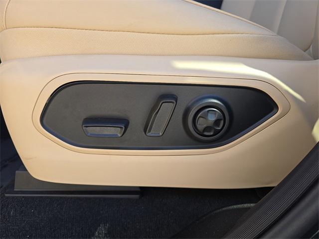 new 2025 Jeep Grand Cherokee L car, priced at $43,938
