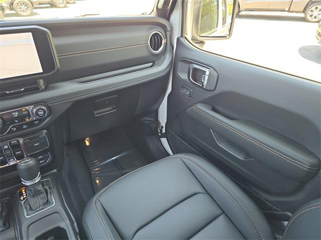 new 2025 Jeep Wrangler car, priced at $56,304