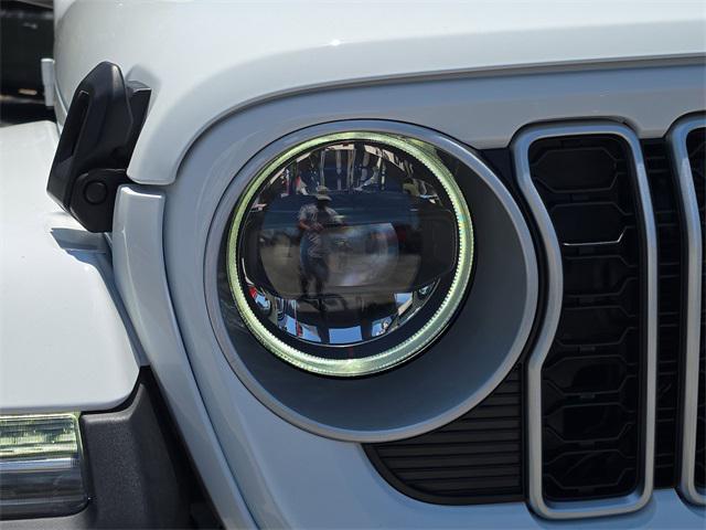 new 2025 Jeep Wrangler car, priced at $56,304