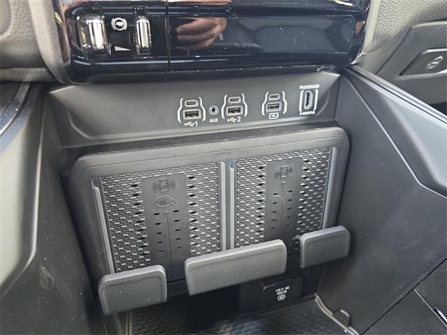 new 2025 Ram 1500 car, priced at $65,941