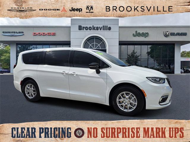 new 2026 Chrysler Pacifica car, priced at $39,742