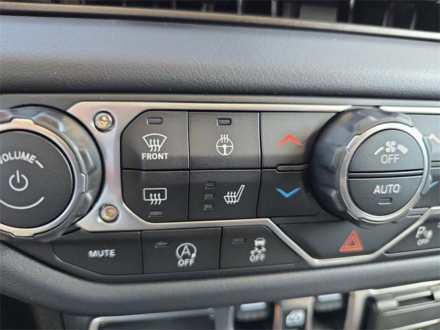 new 2025 Jeep Wrangler car, priced at $52,536