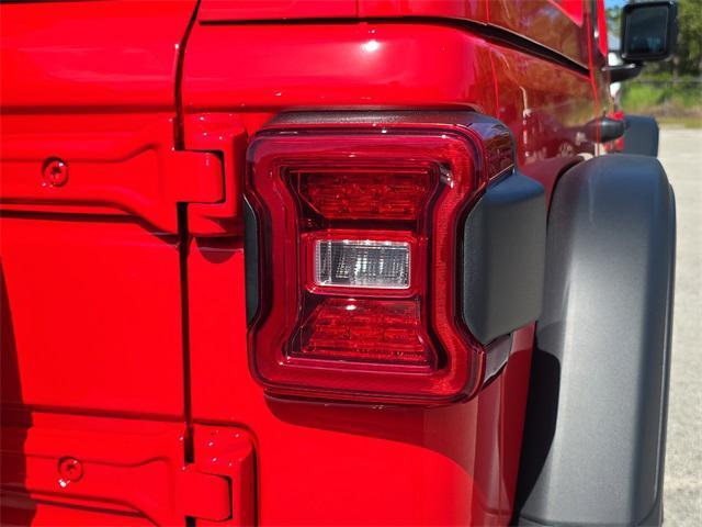 new 2025 Jeep Wrangler car, priced at $52,536