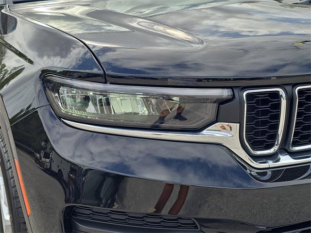 new 2025 Jeep Grand Cherokee car, priced at $34,592