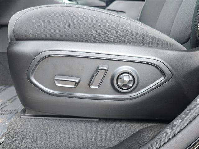 new 2025 Jeep Grand Cherokee car, priced at $34,592