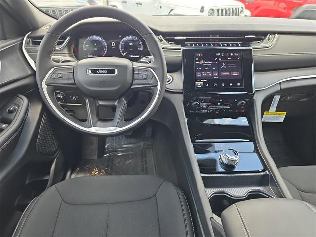 new 2025 Jeep Grand Cherokee car, priced at $39,467