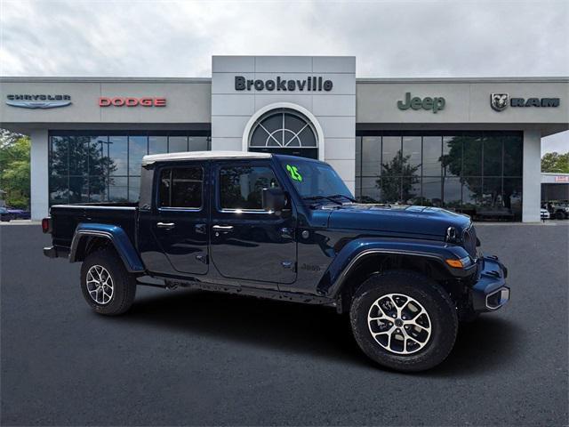 new 2025 Jeep Gladiator car, priced at $51,634