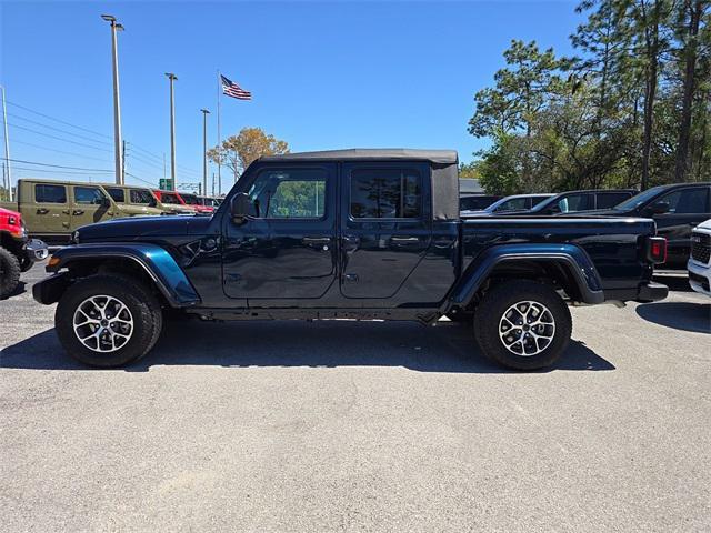 new 2025 Jeep Gladiator car, priced at $48,384
