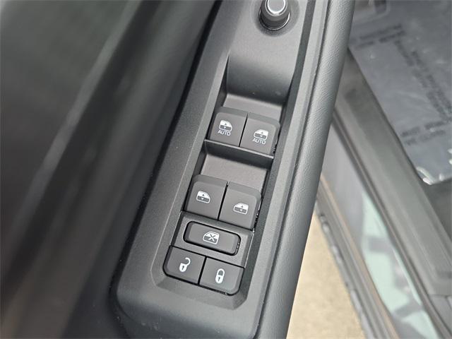 new 2025 Jeep Grand Cherokee car, priced at $38,124
