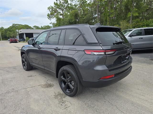 new 2025 Jeep Grand Cherokee car, priced at $38,124
