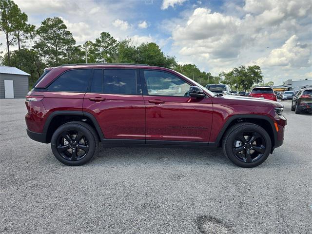new 2025 Jeep Grand Cherokee car, priced at $38,881
