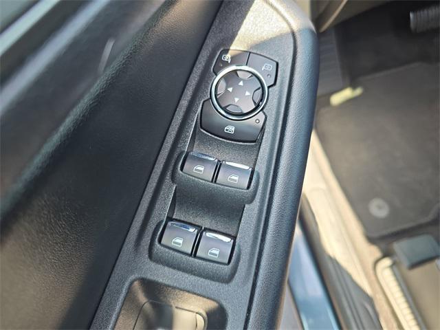 used 2022 Ford Edge car, priced at $21,334