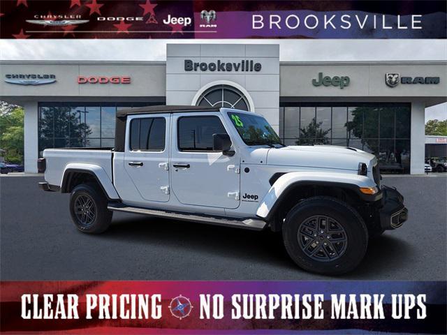 new 2025 Jeep Gladiator car, priced at $38,789