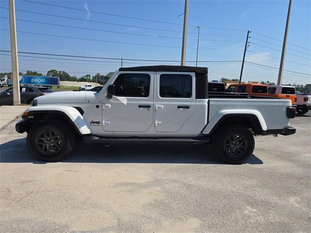 new 2025 Jeep Gladiator car, priced at $41,139