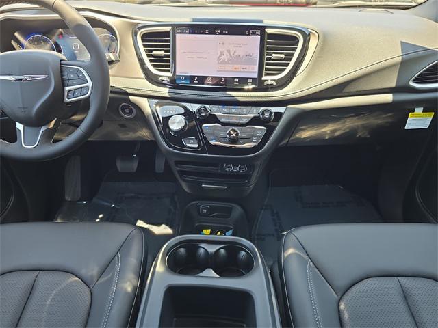 new 2025 Chrysler Pacifica car, priced at $42,980