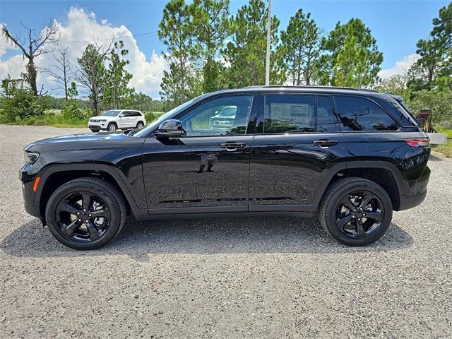 new 2024 Jeep Grand Cherokee car, priced at $42,815