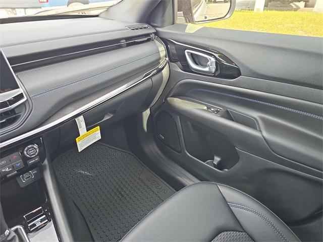 new 2025 Jeep Compass car, priced at $29,859