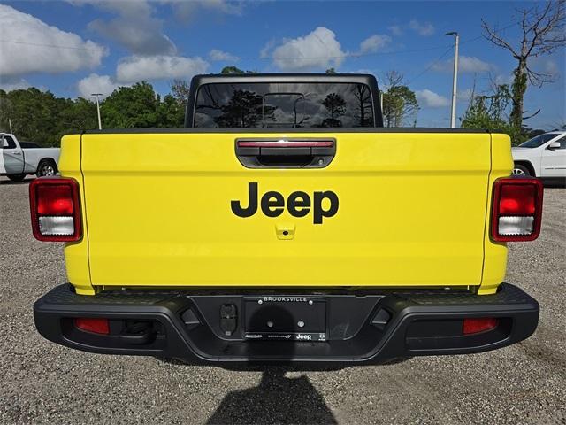 new 2024 Jeep Gladiator car, priced at $43,292