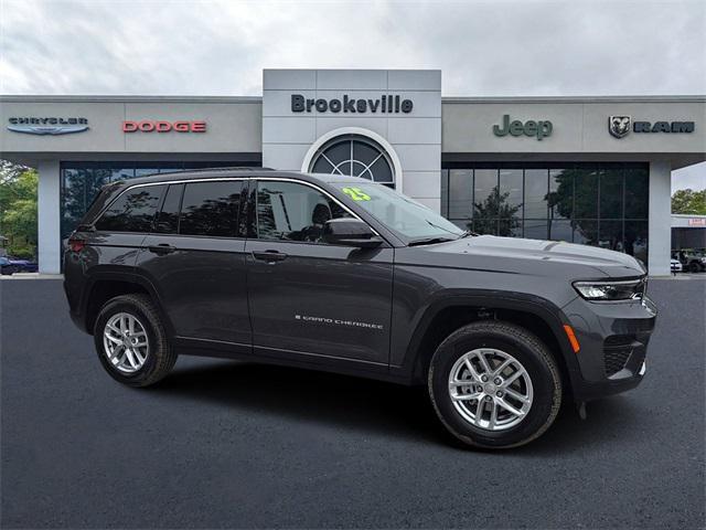 new 2025 Jeep Grand Cherokee car, priced at $40,978