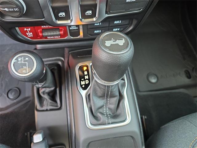new 2025 Jeep Wrangler car, priced at $47,711