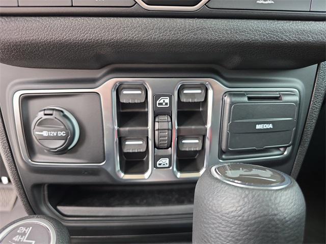 new 2025 Jeep Wrangler car, priced at $39,483