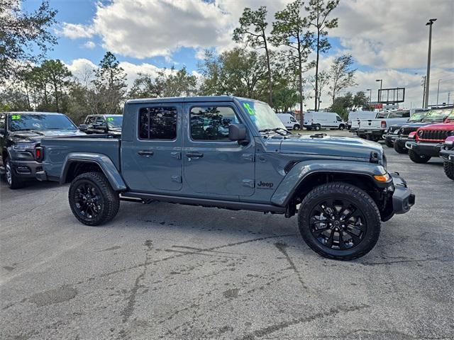 new 2025 Jeep Gladiator car, priced at $43,613