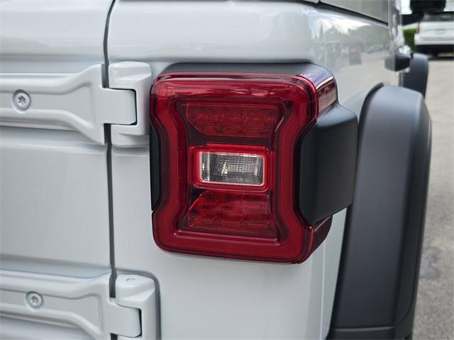new 2025 Jeep Wrangler car, priced at $47,400