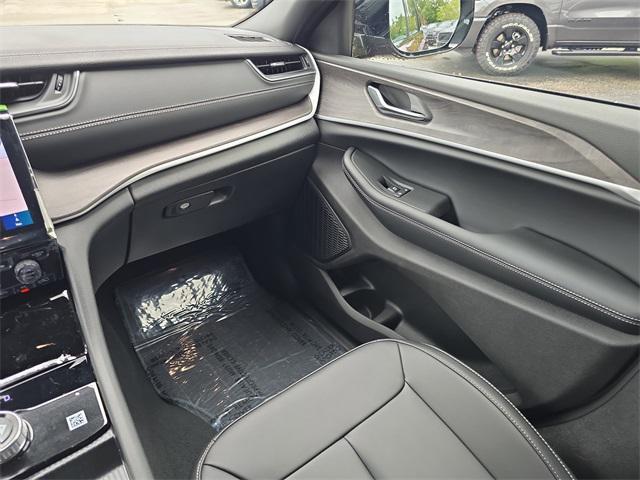 new 2025 Jeep Grand Cherokee L car, priced at $43,514