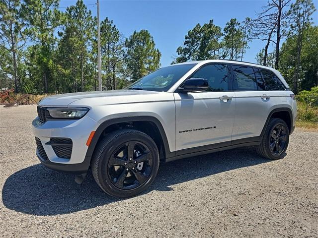 new 2024 Jeep Grand Cherokee car, priced at $42,985