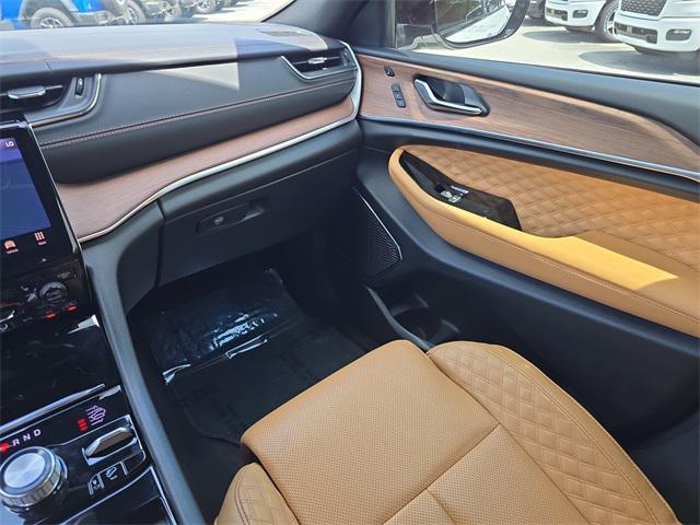 used 2022 Jeep Grand Cherokee car, priced at $45,654