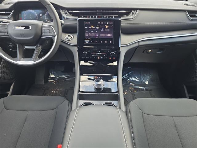 new 2025 Jeep Grand Cherokee car, priced at $39,650