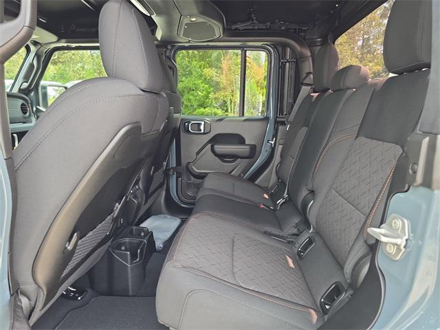 new 2025 Jeep Gladiator car, priced at $46,911