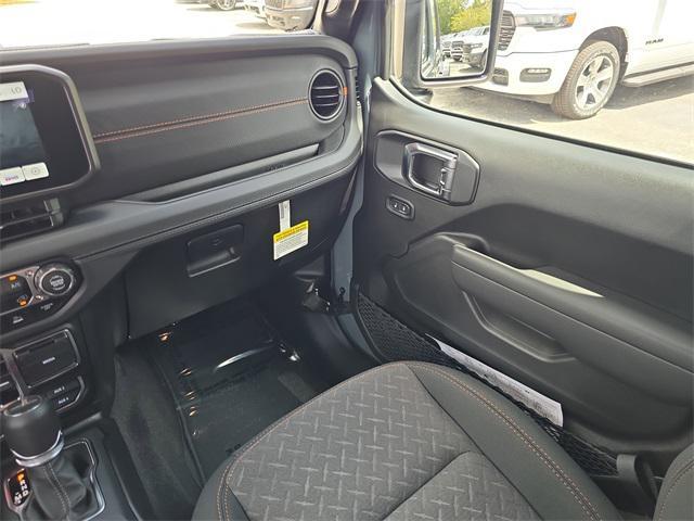 new 2025 Jeep Gladiator car, priced at $46,911