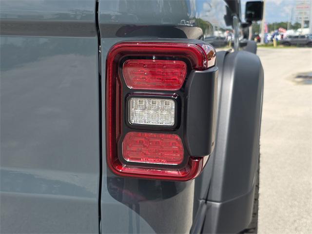 new 2025 Jeep Gladiator car, priced at $46,911