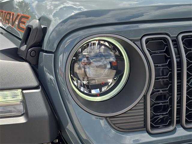 new 2025 Jeep Gladiator car, priced at $46,911