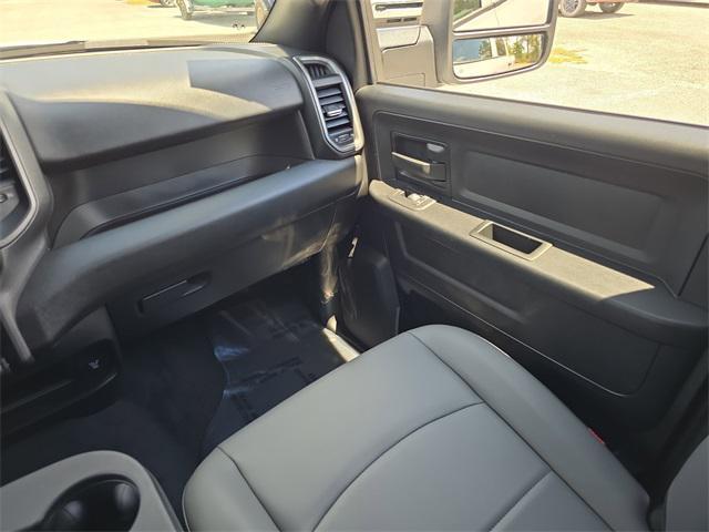 new 2025 Ram 3500 car, priced at $52,288